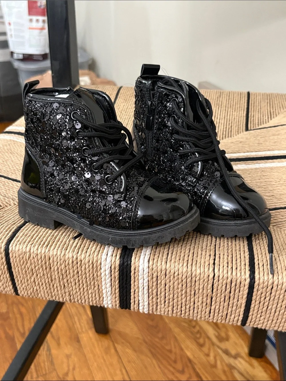 Size 11.5. (28)  girls Black Sequined boots almost new